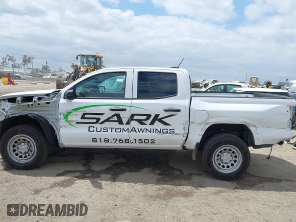 2024 Chevrolet Colorado 2WD Work Truck with VIN 1GCGSBEC9R1264543, listed as a IAAI auction lot 42034900 with 5,810 mi miles and . Bid and sale history available at DreamBid. Image 15.