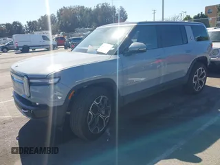 2025 Rivian R1S Adventure z VIN 7PDSGBBA1SN060468, wystawiony jako IAAI lot #41711770 z przebiegiem 2865 mil mil oraz . Historia ofert i sprzedaży dostępna na DreamBid. Obrazek 21.