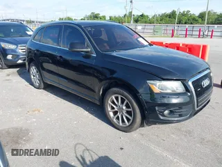 2010 Audi Q5 Premium Plus z VIN WA1LKAFP2AA013873, wystawiony jako IAAI lot #42291060 z przebiegiem 239 317 mil mil oraz . Historia ofert i sprzedaży dostępna na DreamBid. Obrazek 1.