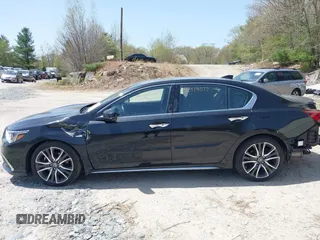 2018 Acura RLX Hybrid Sport z VIN JH4KC2F9XJC000524, wystawiony jako IAAI lot #42119077 z przebiegiem 60 381 mil mil oraz . Historia ofert i sprzedaży dostępna na DreamBid. Obrazek 15.
