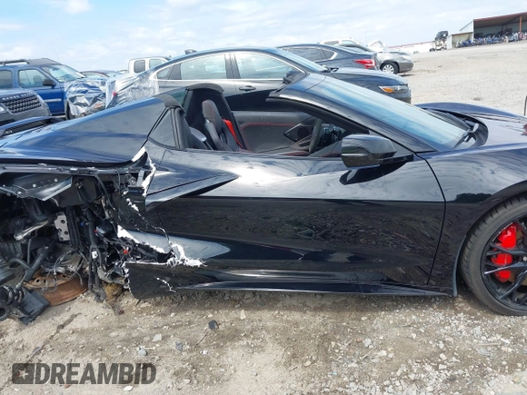 2023 Chevrolet Corvette 3LT z VIN 1G1YC3D4XP5133377, wystawiony jako IAAI lot #42205597 z przebiegiem 6 202 mil mil oraz . Historia ofert i sprzedaży dostępna na DreamBid. Obrazek 14.
