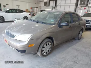 2005 Ford Focus S with VIN 1FAFP34N65W225613, listed as a IAAI auction lot 41793413 with 155,849 mi miles and . Bid and sale history available at carsss.com. Image 2.