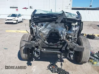2020 GMC Sierra 1500 Denali z VIN 1GTU9FEL9LZ170791, wystawiony jako IAAI lot #41732485 z przebiegiem Nie podano mil oraz . Historia ofert i sprzedaży dostępna na DreamBid. Obrazek 6.