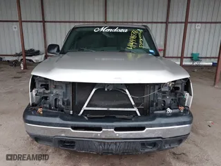 2006 Chevrolet Silverado 1500 Work Truck with VIN 3GCEC14X56G197455, listed as a IAAI auction lot 41444876 with 127,792 mi miles. Bid and sale history available at carsss.com. Image 13.