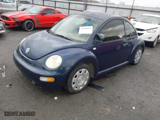 1999 Volkswagen New Beetle GLS with VIN 3VWCA21C9XM417149, listed as a IAAI auction lot 41690669 with NaN miles. Bid and sale history available at carsss.com. Image 18.