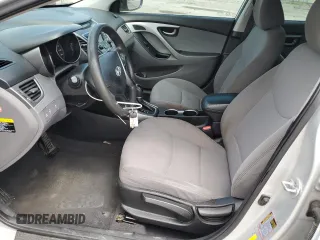 2015 Hyundai Elantra SE z VIN 5NPDH4AE3FH589861, wystawiony jako Copart lot #55177795 z przebiegiem 114 126 mil mil oraz Tytuł czysty. Historia ofert i sprzedaży dostępna na DreamBid. Obrazek 7.