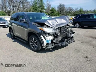 2017 Toyota Highlander XLE with VIN 5TDJZRFHXHS460934, listed as a Copart auction lot 62609385 with 57,809 mi miles and Salvage title. Bid and sale history available at DreamBid. Image 15.