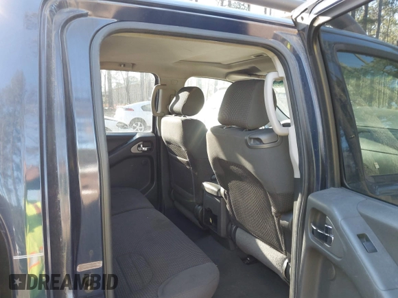 2006 Nissan Frontier SE z VIN 1N6AD07W66C444569, wystawiony jako IAAI lot #41363388 z przebiegiem 373 359 mil mil oraz . Historia ofert i sprzedaży dostępna na DreamBid. Obrazek 8.