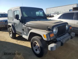 2005 Jeep Wrangler SE with VIN 1J4FA291X5P340277, listed as a Copart auction lot 88562825 with 224,475 mi miles and Clean Title. Bid and sale history available at carsss.com. Image 4.