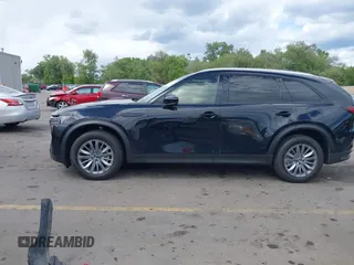 2024 Mazda CX-90 Preferred Plus z VIN JM3KKCHD8R1112555, wystawiony jako IAAI lot #42260744 z przebiegiem 16 528 mil mil oraz . Historia ofert i sprzedaży dostępna na DreamBid. Obrazek 14.