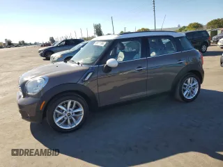 2014 MINI Countryman S with VIN WMWZC3C57EWP29072, listed as a Copart auction lot 88071195 with 105,183 mi miles and Clean Title. Bid and sale history available at DreamBid. Image 1.