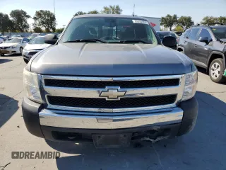 2007 Chevrolet Silverado 1500 LT w/1LT with VIN 2GCEC19J971680915, listed as a Copart auction lot 70333064 with 156,687 mi miles and Salvage Title. Bid and sale history available at carsss.com. Image 5.
