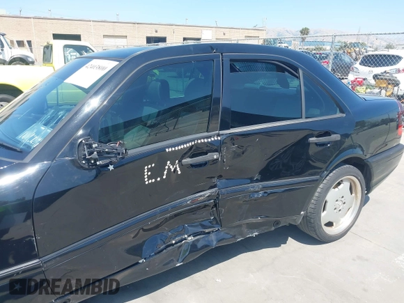 1999 Mercedes-Benz C with VIN WDBHA33G3XF889442, listed as a IAAI auction lot 42403800 with 82,075 mi miles and . Bid and sale history available at DreamBid. Image 6.