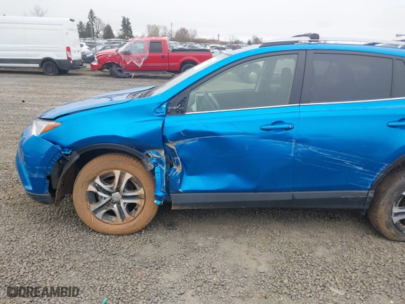 2018 Toyota RAV4 LE with VIN JTMBFREVXJJ739954, listed as a IAAI auction lot 41739873 with 13,726 mi miles. Bid and sale history available at carsss.com. Image 6.