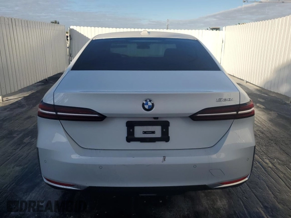 2024 BMW 5 Series 530i with VIN WBA43FJ00RCP86031, listed as a Copart auction lot 42641655 with 26,187 mi miles and Clean Title. Bid and sale history available at carsss.com. Image 6.