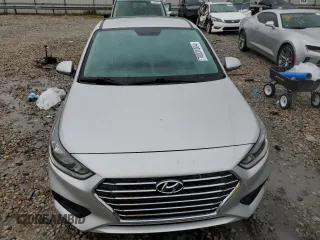 2019 Hyundai Accent SE with VIN 3KPC24A31KE056692, listed as a Copart auction lot 70831004 with 40,576 mi miles and Clean Title. Bid and sale history available at carsss.com. Image 5.