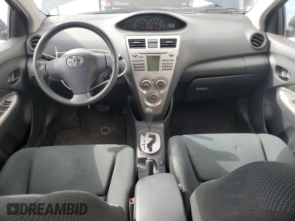 2010 Toyota Yaris с VIN JTDBT4K38A1380098, выставлен на аукционе Copart как лот 58009855 с пробегом 133 349 миль миль и Списание • Salvage title. История ставок и продаж доступна на DreamBid. Изображение 8.