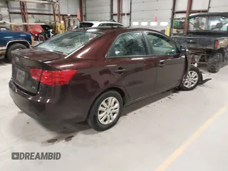 2010 Kia Forte EX z VIN KNAFU4A28A5811732, wystawiony jako IAAI lot #42038492 z przebiegiem 176 178 mil mil oraz . Historia ofert i sprzedaży dostępna na DreamBid. Obrazek 4.