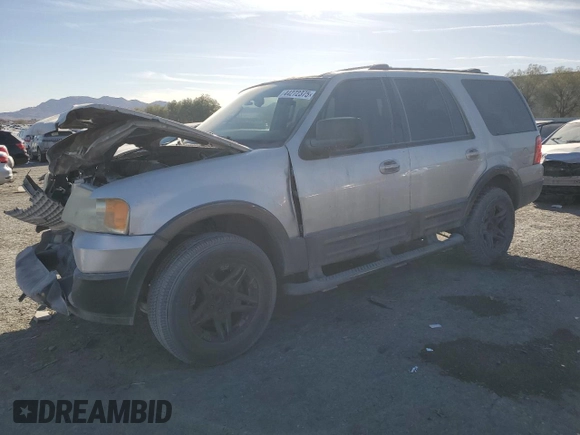 2004 Ford Expedition Special Service with VIN 1FMPU15L94LB28586, listed as a Copart auction lot 44272375 with 194,853 mi miles and Salvage Title. Bid and sale history available at carsss.com. Image 1.