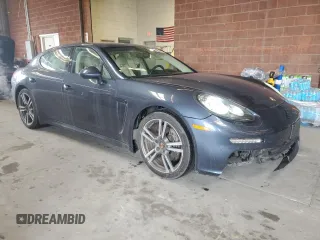 2014 Porsche Panamera z VIN WP0AA2A79EL009679, wystawiony jako Copart lot #49444915 z przebiegiem 80 908 mil mil oraz Szkody całkowita. Historia ofert i sprzedaży dostępna na DreamBid. Obrazek 4.