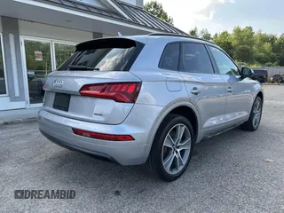 2020 Audi Q5 Premium Plus z VIN WA1BNAFY9L2003365, wystawiony jako IAAI lot #42761355 z przebiegiem 137 371 mil mil oraz . Historia ofert i sprzedaży dostępna na DreamBid. Obrazek 4.