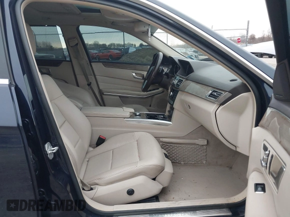 2014 Mercedes-Benz E 350 Luxury with VIN WDDHH8JB2EA886341, listed as a IAAI auction lot 42076525 with 208,933 mi miles and . Bid and sale history available at DreamBid. Image 5.