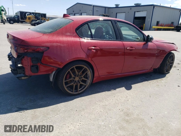 2019 Alfa Romeo Giulia z VIN ZARFAMANXK7620606, wystawiony jako Copart lot #50732025 z przebiegiem Nie podano mil oraz Szkody całkowita. Historia ofert i sprzedaży dostępna na DreamBid. Obrazek 3.