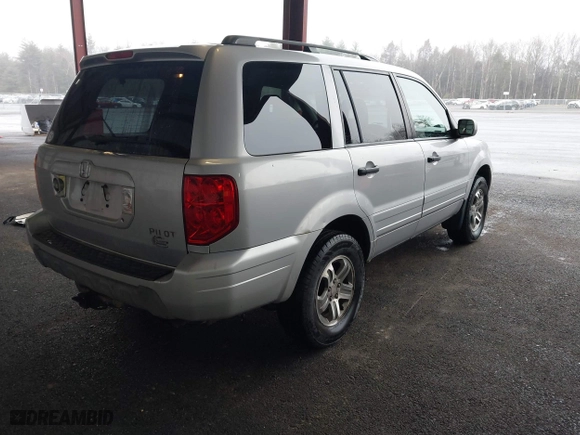 2003 Honda Pilot EX with VIN 2HKYF186X3H517619, listed as a IAAI auction lot 41854922 with 180,229 mi miles. Bid and sale history available at carsss.com. Image 4.
