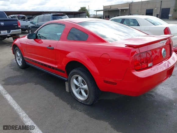 2008 Ford Mustang Deluxe with VIN 1ZVHT80N785132219, listed as a IAAI auction lot 41637438 with 96187 miles. Bid and sale history available at carsss.com. Image 3.