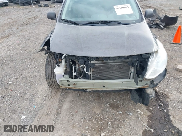 2015 Nissan Versa S Plus with VIN 3N1CN7AP5FL946211, listed as a IAAI auction lot 41858025 with 132,845 mi miles. Bid and sale history available at carsss.com. Image 6.