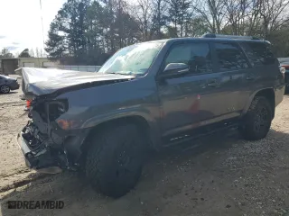 2019 Toyota 4Runner SR5 with VIN JTEZU5JR7K5197319, listed as a Copart auction lot 45472395 with 52,758 mi miles and Salvage Title. Bid and sale history available at carsss.com. Image 1.