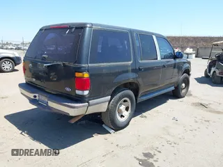 1997 Ford Explorer XL with VIN 1FMDU34E1VZB70489, listed as a IAAI auction lot 42610172 with 252,515 mi miles and . Bid and sale history available at DreamBid. Image 4.