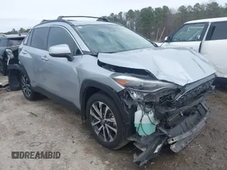 2022 Toyota Corolla Cross XLE с VIN 7MUDAAAG4NV022674, выставлен на аукционе IAAI как лот 41754349 с пробегом 45 545 миль миль и . История ставок и продаж доступна на DreamBid. Изображение 1.