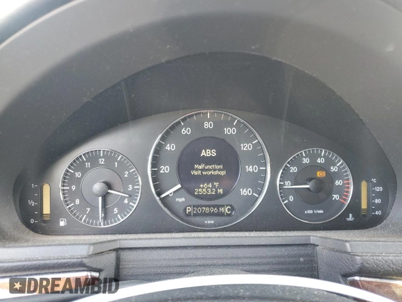 2004 Mercedes-Benz E 320 with VIN WDBUH65J14A464105, listed as a Copart auction lot 76832424 with 207,896 mi miles and Salvage Title. Bid and sale history available at DreamBid. Image 9.