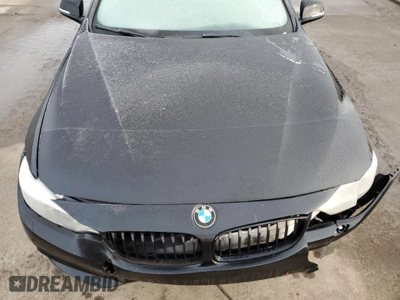 2014 BMW 4 Series 428i xDrive z VIN WBA3N9C51EF721133, wystawiony jako Copart lot #86808274 z przebiegiem Nie podano mil oraz Szkoda całkowita • Salvage title. Historia ofert i sprzedaży dostępna na DreamBid. Obrazek 12.