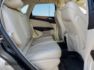 2016 Lincoln MKC Select z VIN 5LMCJ2D99GUJ20017, wystawiony jako Copart lot #57096925 z przebiegiem 95 529 mil mil oraz Czysty tytuł • Clean title. Historia ofert i sprzedaży dostępna na DreamBid. Obrazek 11.