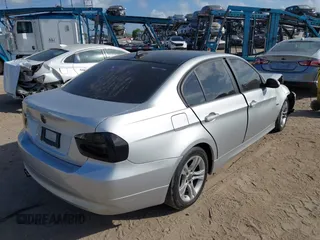2007 BMW 3 Series 328i with VIN WBAVC53527FZ71572, listed as a IAAI auction lot 41948149 with 142,138 mi miles and . Bid and sale history available at carsss.com. Image 4.