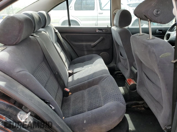 1999 Volkswagen Jetta с VIN 3VWSC29M3XM052616, выставлен на аукционе Copart как лот 53718185 с пробегом 120 626 миль миль и Чистый • Clean title. История ставок и продаж доступна на DreamBid. Изображение 10.