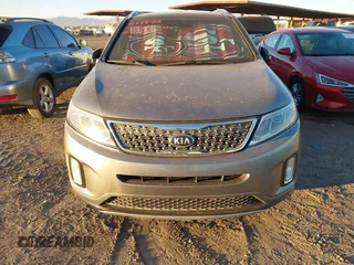 2014 Kia Sorento SX with VIN 5XYKW4A75EG457768, listed as a IAAI auction lot 41388412 with 129,691 mi miles. Bid and sale history available at carsss.com. Image 12.
