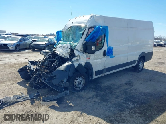 2018 Ram ProMaster Cargo with VIN 3C6URVJG2JE102819, listed as a IAAI auction lot 41633724 with Not Provided miles. Bid and sale history available at carsss.com. Image 17.