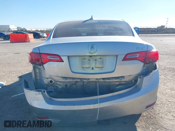 2014 Acura ILX Technology with VIN 19VDE1F72EE004913, listed as a IAAI auction lot 41421099 with 101,895 mi miles and . Bid and sale history available at DreamBid. Image 16.
