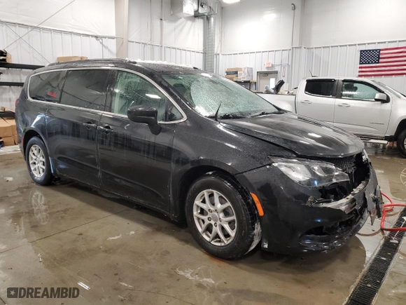 2020 Chrysler Voyager LXI with VIN 2C4RC1DG2LR172486, listed as a Copart auction lot 45213315 with 104,441 mi miles and Salvage Title. Bid and sale history available at carsss.com. Image 4.