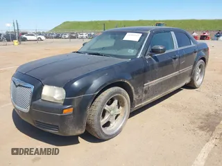 2007 Chrysler 300 with VIN 2C3KA43R77H829360, listed as a IAAI auction lot 41959547 with 1 mi miles. Bid and sale history available at carsss.com. Image 2.