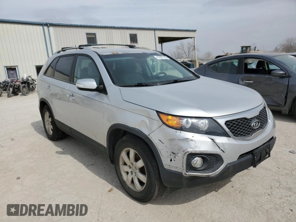 2013 Kia Sorento LX with VIN 5XYKT4A22DG332352, listed as a Copart auction lot 47687195 with 0 mi miles and Clean Title. Bid and sale history available at carsss.com. Image 4.