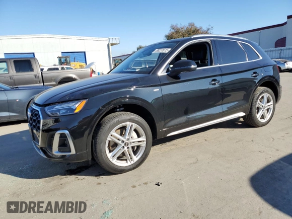 2021 Audi Q5 Premium Plus with VIN WA1E2AFY6M2132199, listed as a Copart auction lot 88331615 with 20,555 mi miles and Salvage Title. Bid and sale history available at carsss.com. Image 1.
