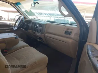 1999 Ford F-250 XL with VIN 1FTNX21S1XEB11876, listed as a IAAI auction lot 42445236 with 211,994 mi miles and . Bid and sale history available at DreamBid. Image 5.
