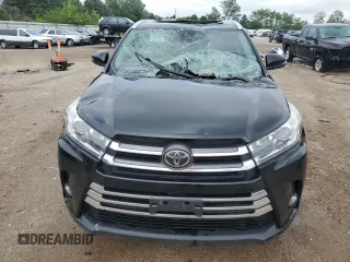 2017 Toyota Highlander Limited with VIN 5TDDZRFH1HS417662, listed as a Copart auction lot 59342485 with 97,800 mi miles and Salvage title. Bid and sale history available at DreamBid. Image 5.