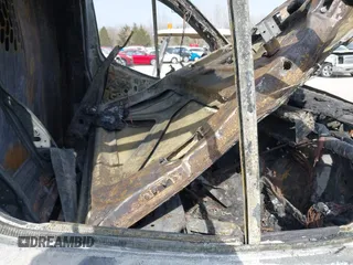 2021 Ford Transit с VIN 1FTBR1YGXMKA98700, выставлен на аукционе IAAI как лот 41805164 с пробегом Не указан миль и . История ставок и продаж доступна на DreamBid. Изображение 5.