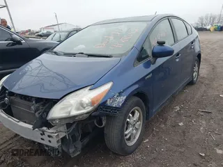 2010 Toyota Prius II with VIN JTDKN3DU8A0212722, listed as a IAAI auction lot 41885429 with 196,645 mi miles. Bid and sale history available at carsss.com. Image 2.