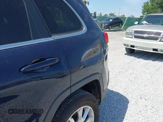 2015 Jeep Cherokee Limited z VIN 1C4PJMDS0FW551615, wystawiony jako IAAI lot #42080944 z przebiegiem 175 793 mil mil oraz . Historia ofert i sprzedaży dostępna na DreamBid. Obrazek 6.